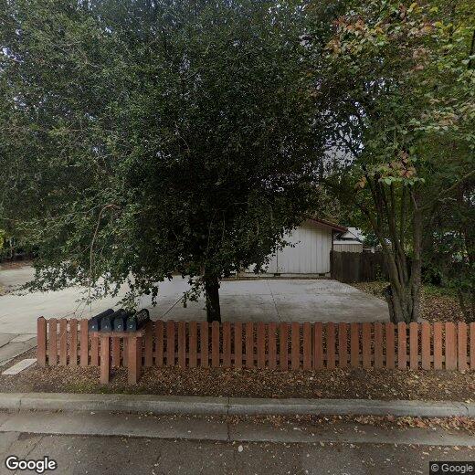 Primary Photo - 8865 Amapoa Ave