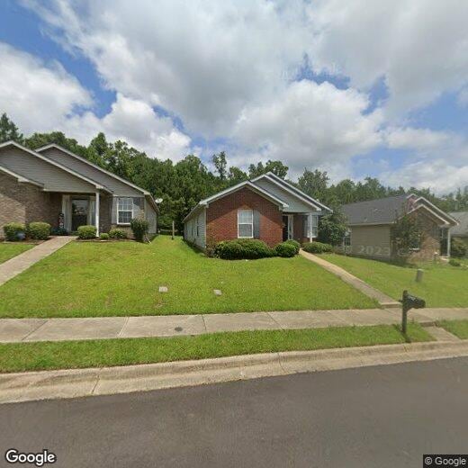 Foto principal - Nice 3 Bed 2 Bath House! Available Now! Ca...