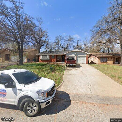 Primary Photo - 5009 S Briarwood Dr