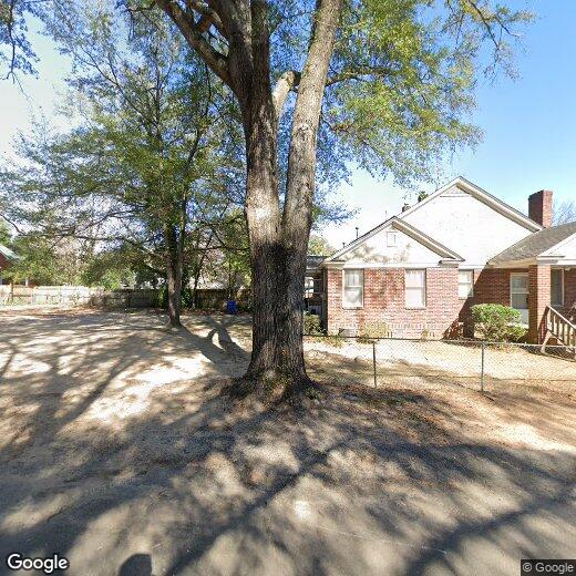 Primary Photo - 323 S Woodrow St