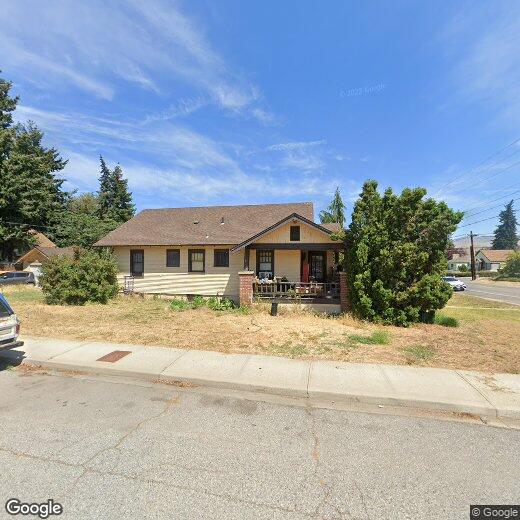 Primary Photo - 3 br, 1 bath House - 1004 Okanogan Ave - 1004