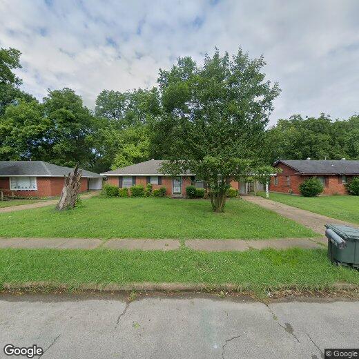 Foto principal - Clean Three Bedroom/One Bath