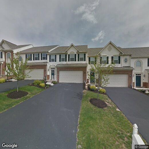 Foto principal - 266 Maple Ridge Dr