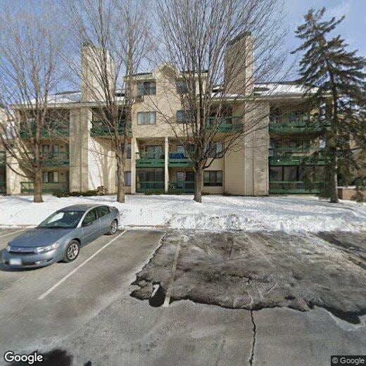 Primary Photo - 7601 Edinborough Way