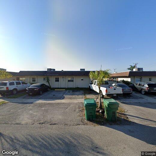 Foto principal - 5404 NW 25th St