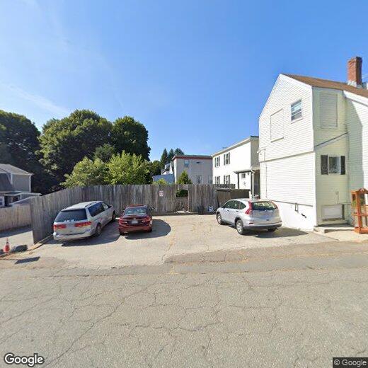 Primary Photo - 122 Bridge St