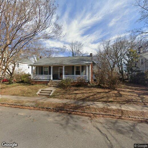 Primary Photo - 609 S Green St