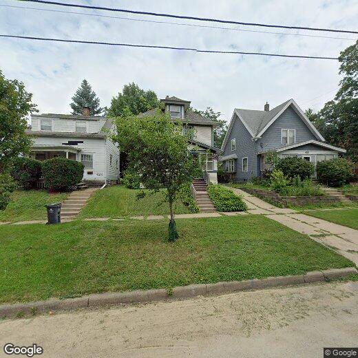 Foto principal - 420 18th St NE