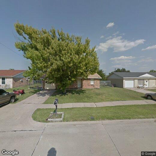 Primary Photo - 416 Yellow Jacket Dr