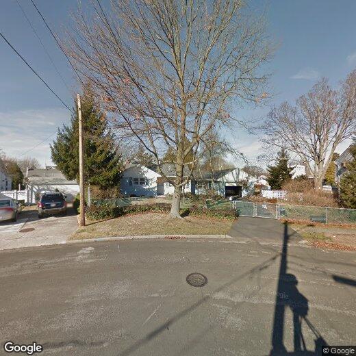 72 W Lido Promenade, Lindenhurst, NY 11757 House Rental in