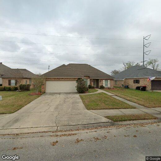 Primary Photo - 207 Southwood Dr