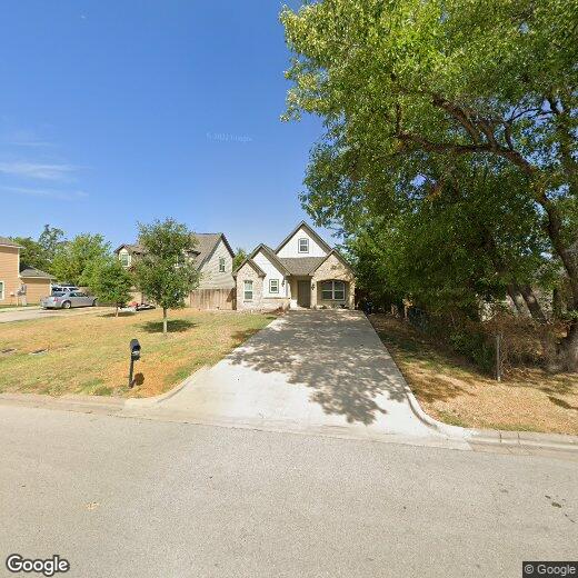 Primary Photo - 111 Southland St