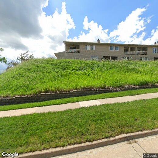Primary Photo - 1726 Applewood Pl NE