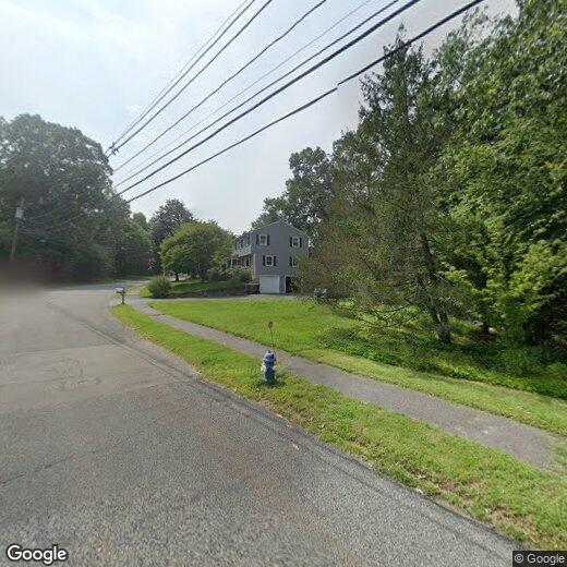 Primary Photo - 17 Hickory Hill Ln