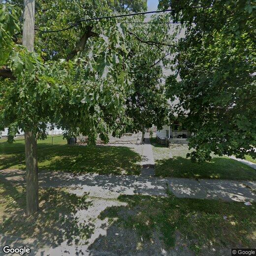 Primary Photo - 1721 Oak St