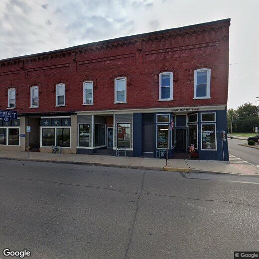 Foto principal - 147 S Main St