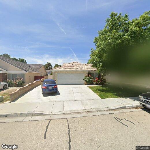 Foto principal - 43425 32nd St E