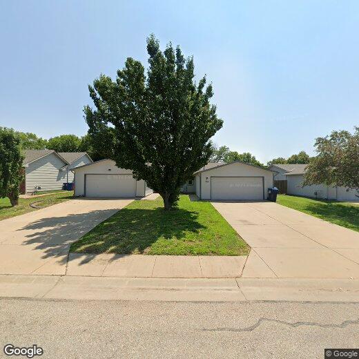 Foto principal - 3 Bedroom 2 bath duplex - Derby