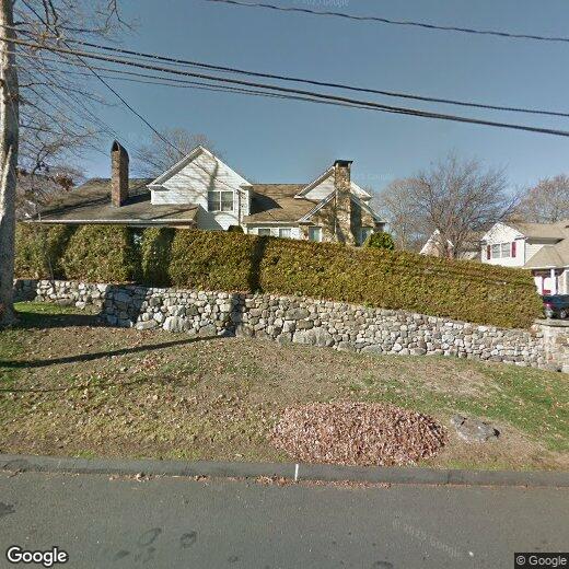 136 Harrison Ave, New Canaan, CT 06840 Condo for Rent in New Canaan