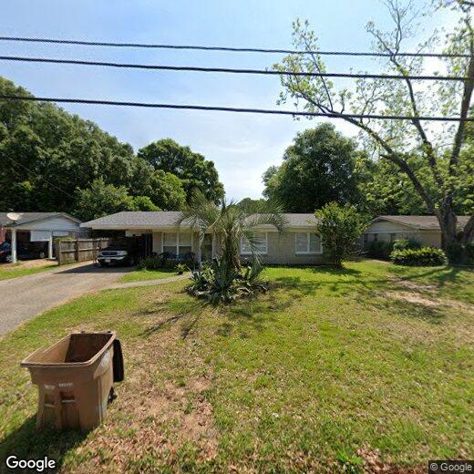 669 S University Blvd, Mobile, AL 36609 House for Rent in Mobile, AL