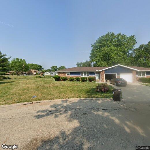 Primary Photo - 337 North Dr