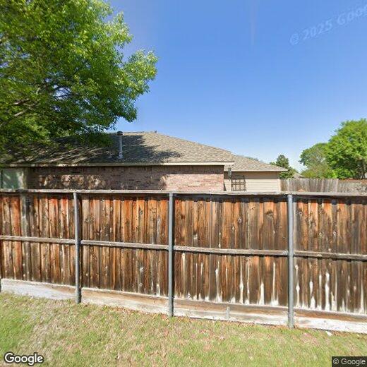 Primary Photo - 6304 Fall River Dr