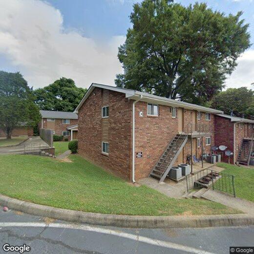 130 N Erwin St, Cartersville, GA 30120 Room for Rent in Cartersville