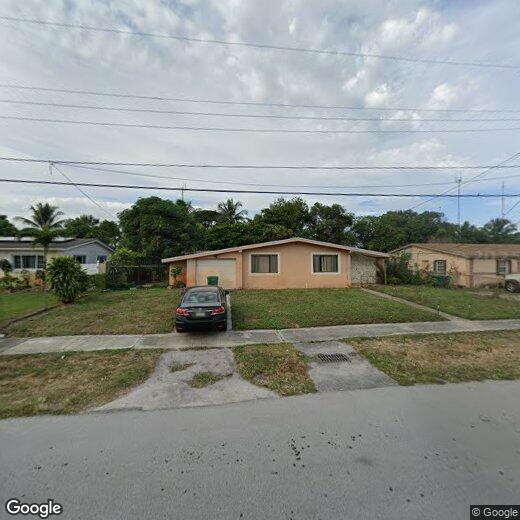 Foto principal - 1001 NW 202nd St