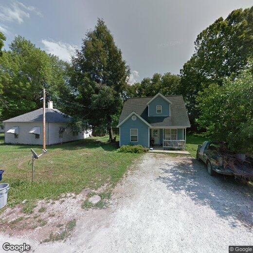 723 Park St, Neosho, MO 64850 House for Rent in Neosho, MO