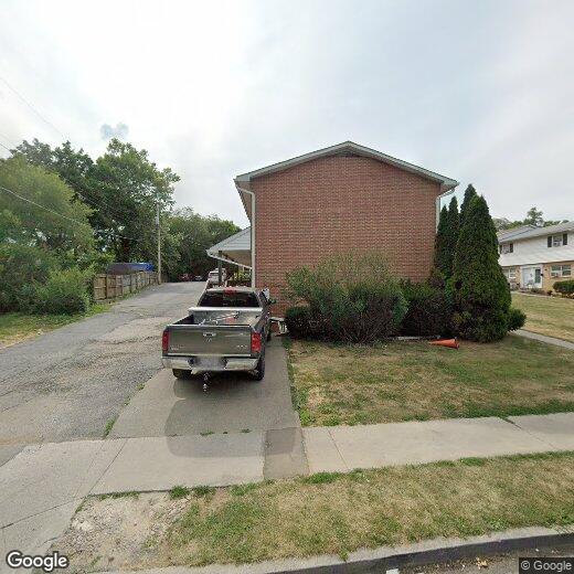 Primary Photo - 1819 Henry Ave