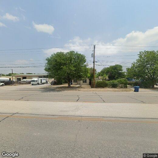 Primary Photo - 2910 Memorial Blvd