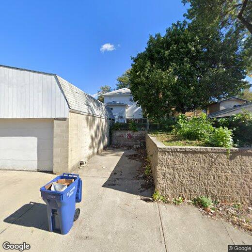 Foto principal - Three bedroom, three bathroom home for rent