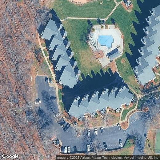 2121 Regatta Ln Unit 207, Denver, NC 28037 Condo for Rent in Denver