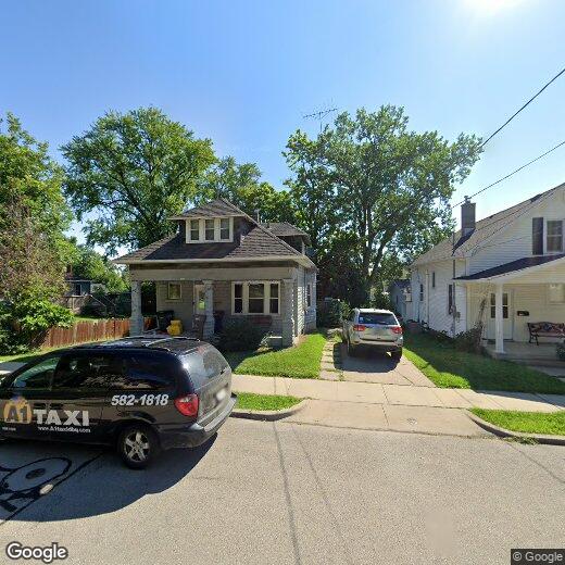 Primary Photo - 1720 Avoca St