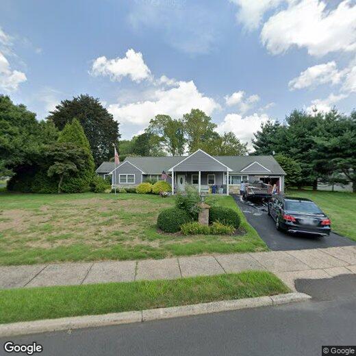 Foto principal - 923 Essex Rd