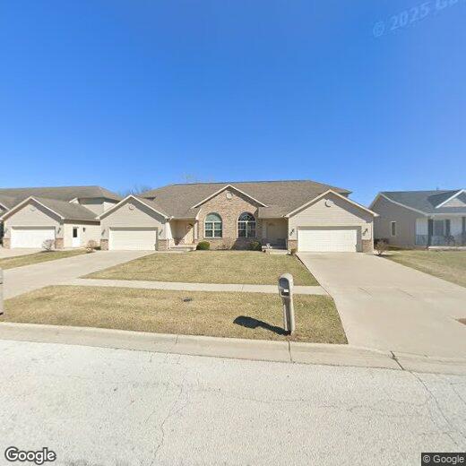 Primary Photo - 2909 Goldenrod Ln