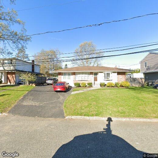 5 Fruitwood Ln, Commack, NY 11725 House Rental in Commack, NY
