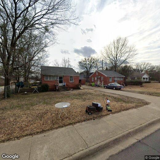 Primary Photo - 600 E Poplar St