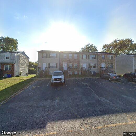 Primary Photo - 3 bedroom townhouse