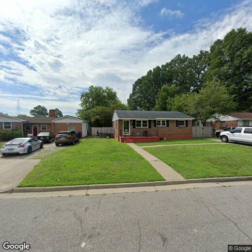 Foto principal - 703 Cavalier Blvd