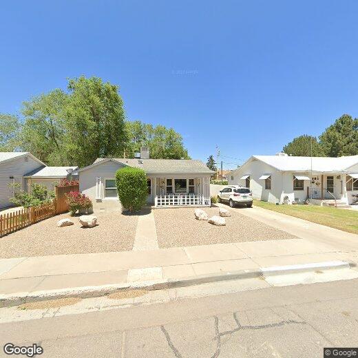 Primary Photo - 404 E Hopi St