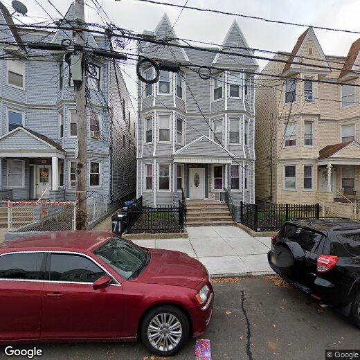 Foto principal - 71 Clarke Ave