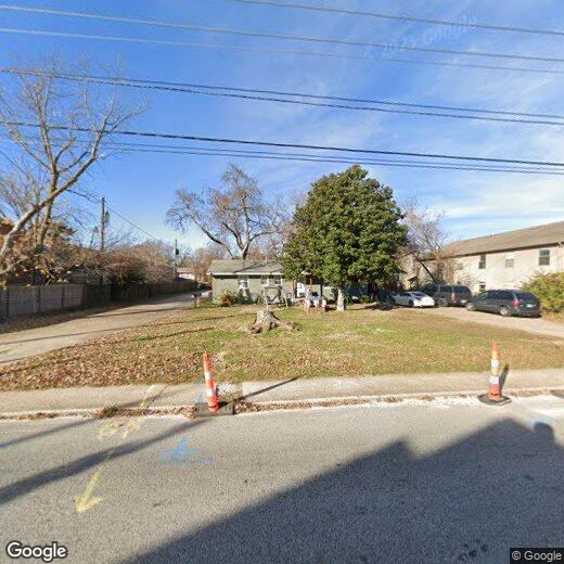 Primary Photo - 1603 N Leverett Ave