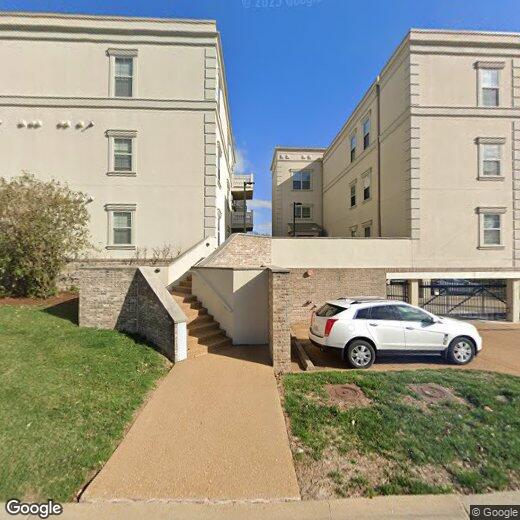 Primary Photo - 900 McKnight Rd
