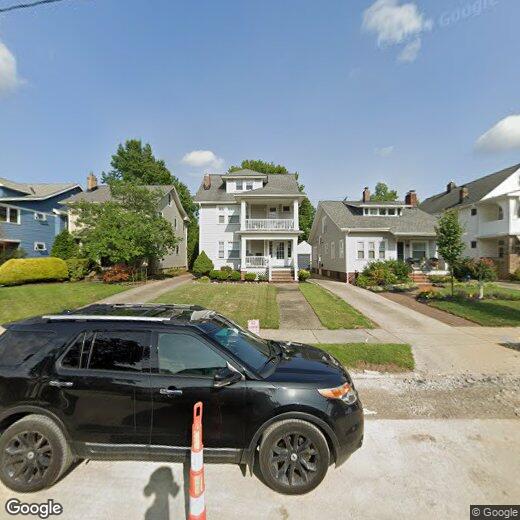 Primary Photo - 2165 Glenbury Ave