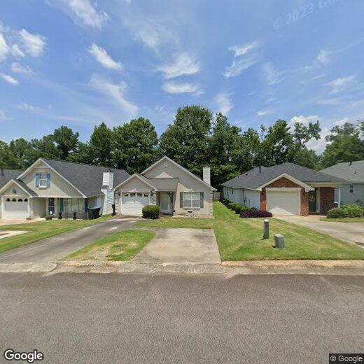 Primary Photo - Beautiful Home near Alexander Drive!