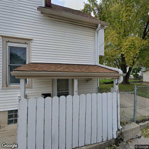 Primary Photo - 354 E Montana St