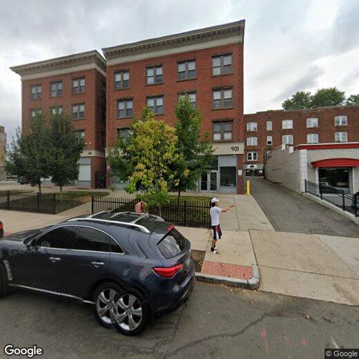 Primary Photo - 905 Park St