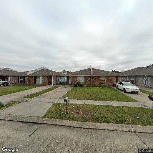 9016 Amour Dr, Chalmette, LA 70043 Townhome Rentals in Chalmette LA