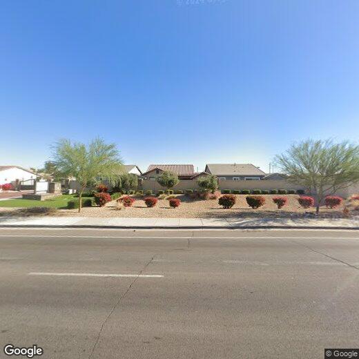 Primary Photo - 1555 S Val Vista Dr